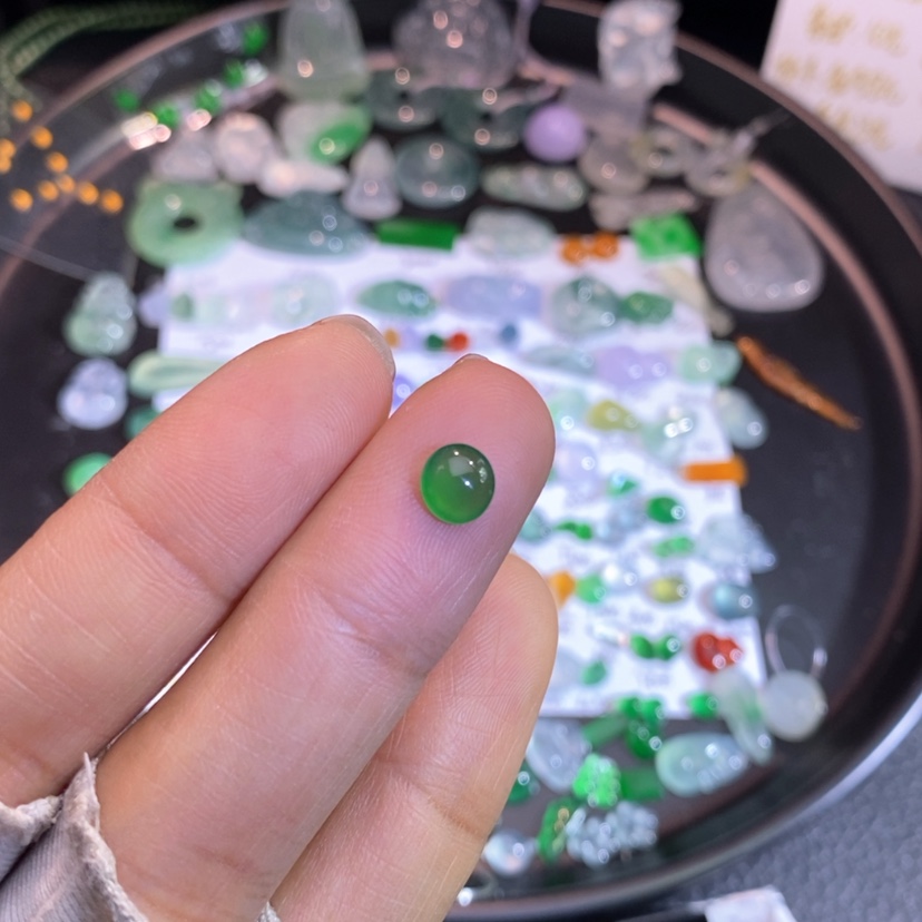 【闪购商品】翡翠挂件未镶嵌蛋