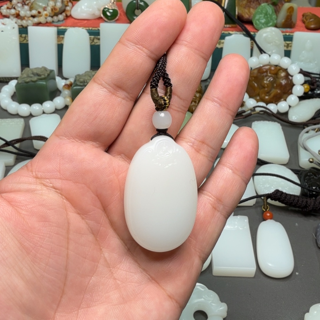 和田玉未镶嵌吊坠(不含链)