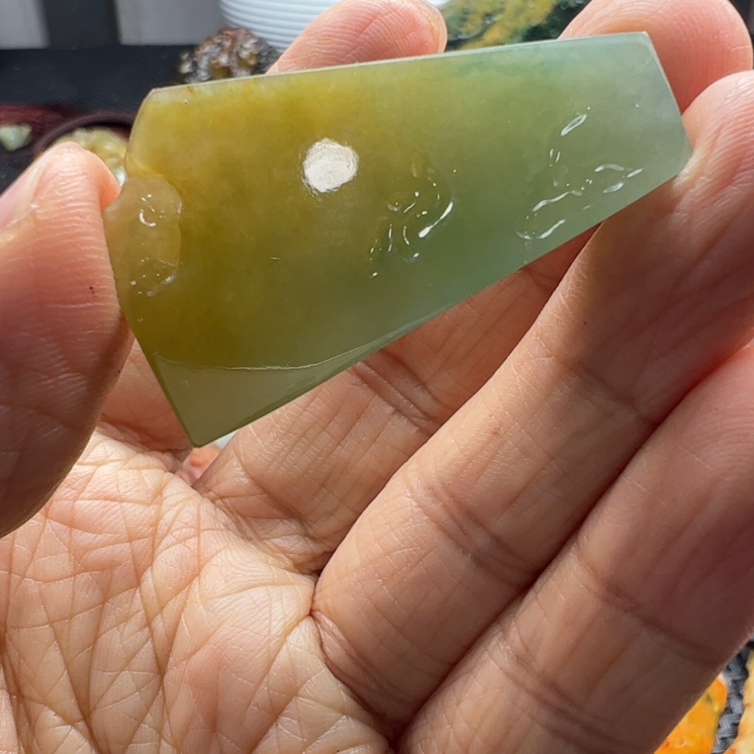 翡翠裸石缅甸翡翠