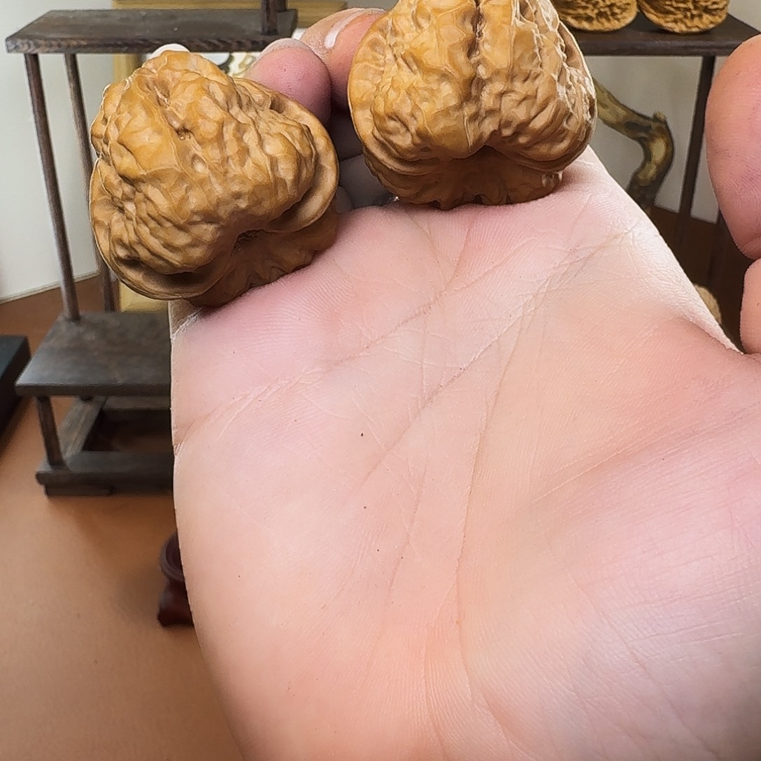 F***t吊坠文玩核桃42蛤蟆头