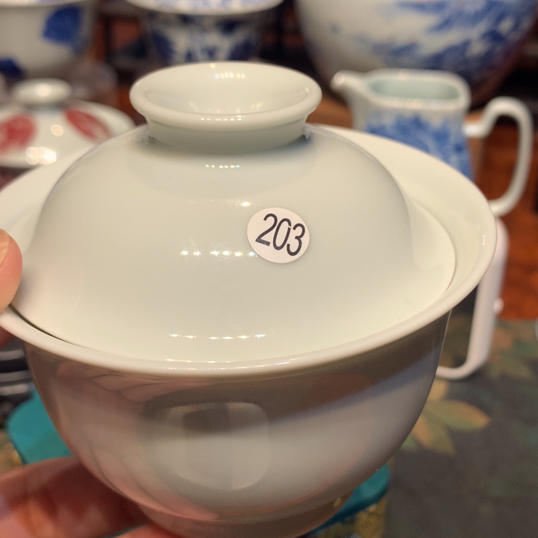 T***I陶203青花白胎盖碗轻微不合缝