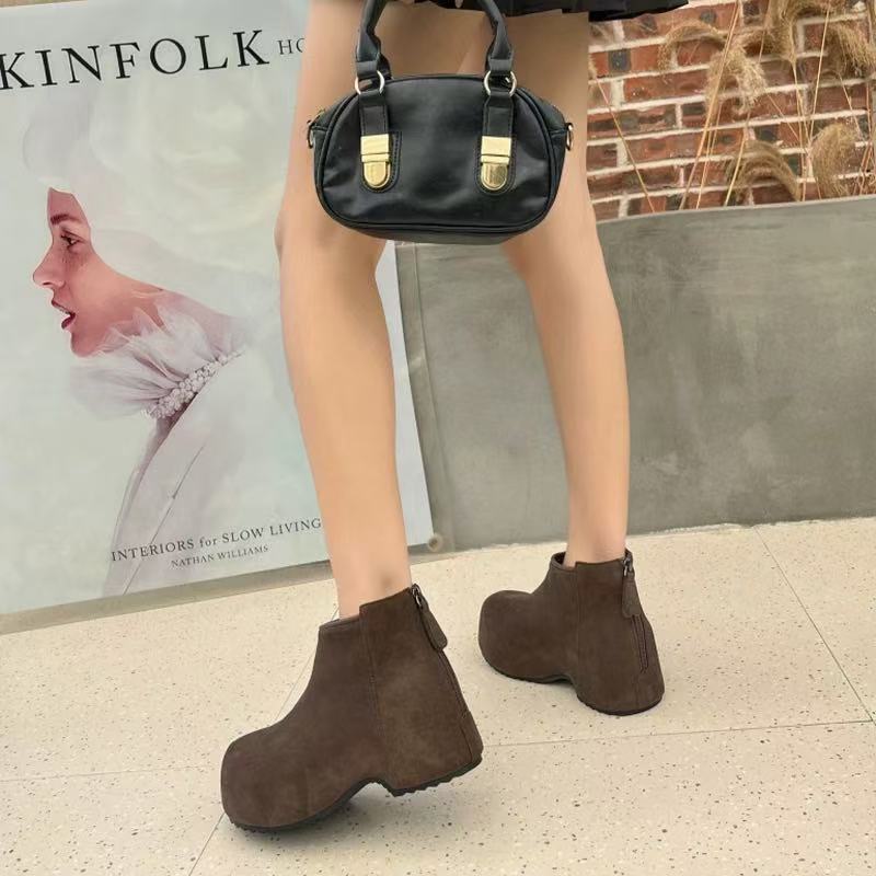 厚底时装靴女新款复古显瘦套筒马丁靴短靴96-9310（不加绒）