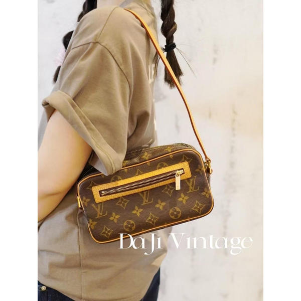 95新 LouisVuitton/路易威登 大吉中古/Lv老花小号开口笑单肩包