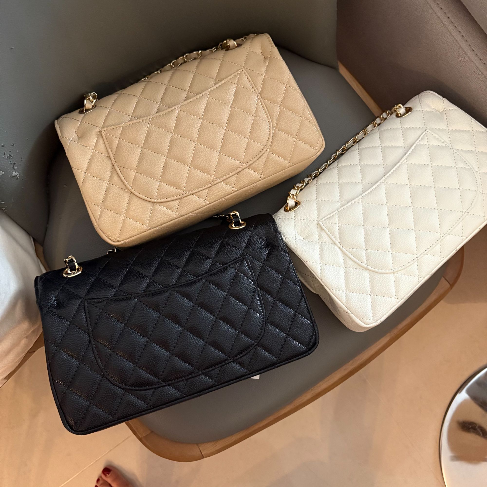  cf鱼子酱单肩斜挎包