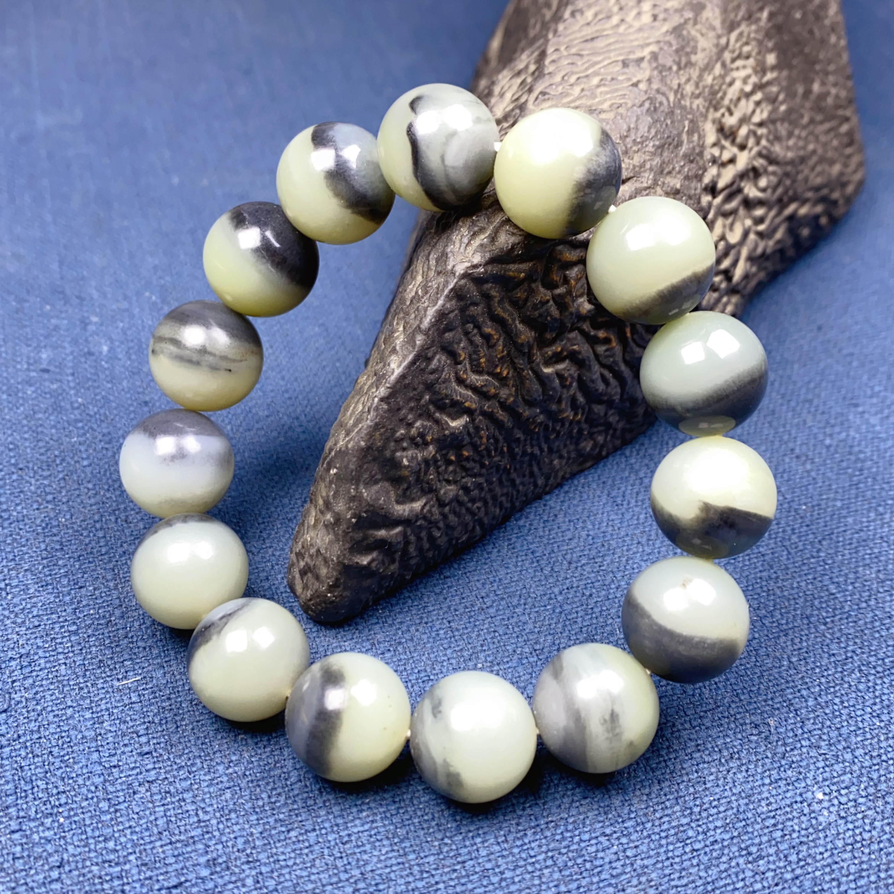 新疆直发和田玉手链子苏工精雕青花老坑料圆珠单圈手串14mm