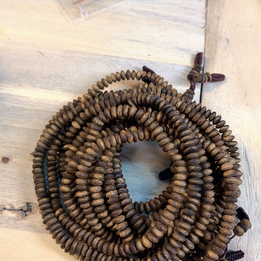 沉香手串白棋虫漏算盘珠多圈多样性发货一条