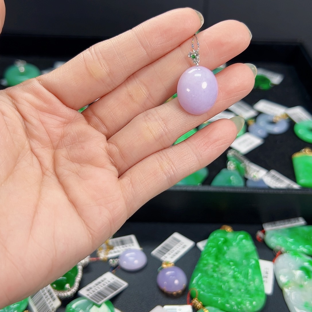 翡翠颈饰18K金镶嵌天然缅料A货一件