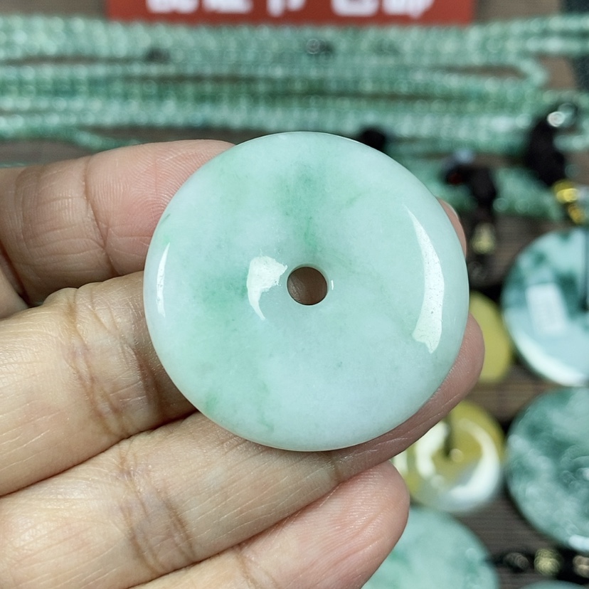【闪购商品】翡翠颈饰未镶嵌玉吊坠翡翠玉平安扣