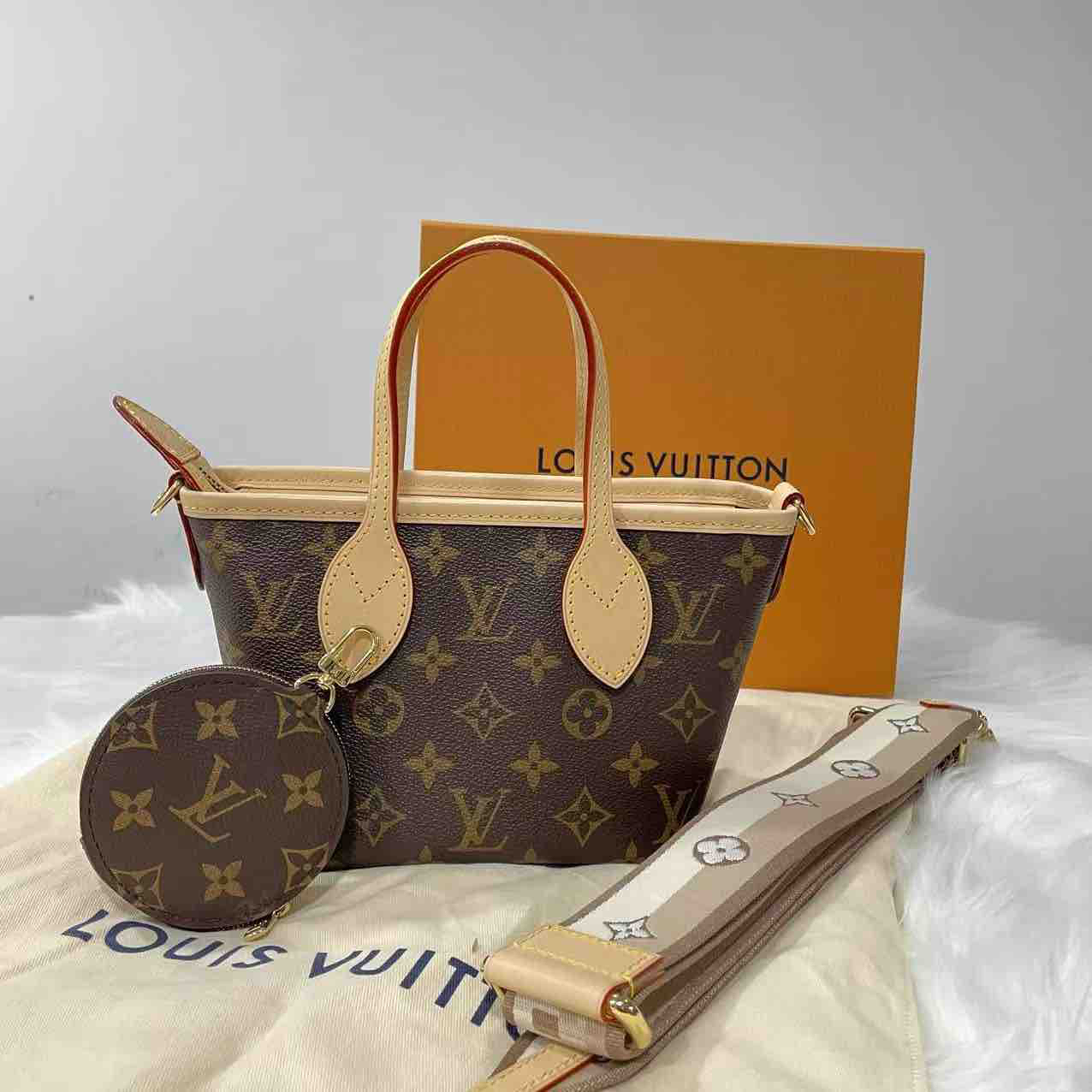 99新 LouisVuitton/路易威登 老花Neverfull bb US59115