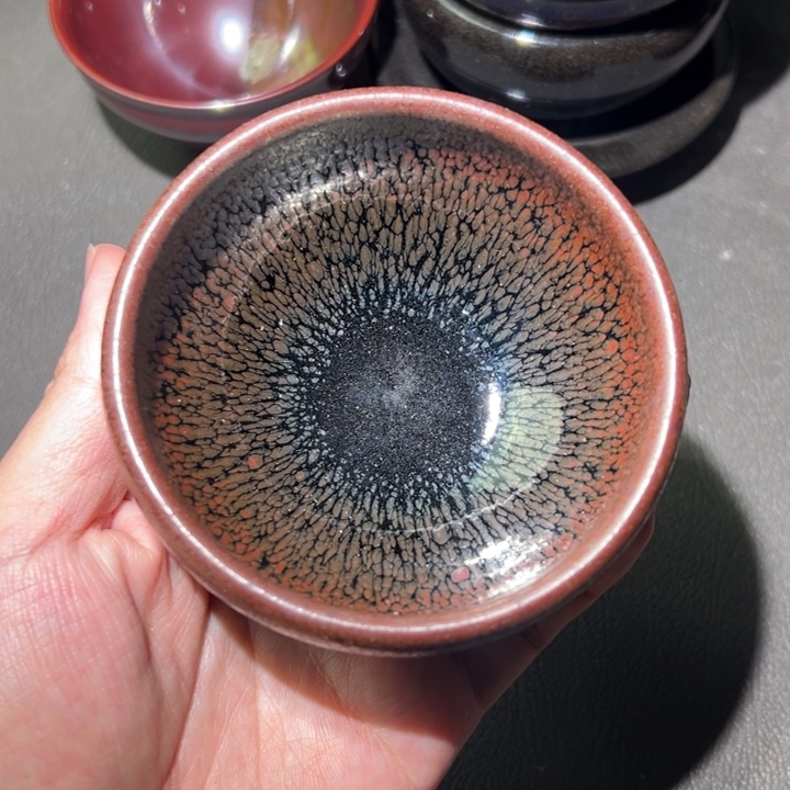 茶盏好想和她谈一下心了