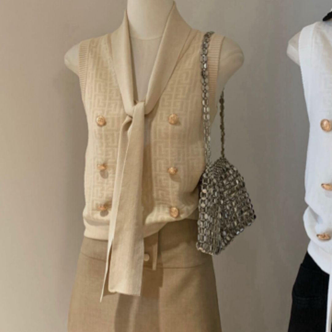 LME「优雅芬芬」轻奢小香风飘带修身无袖上衣