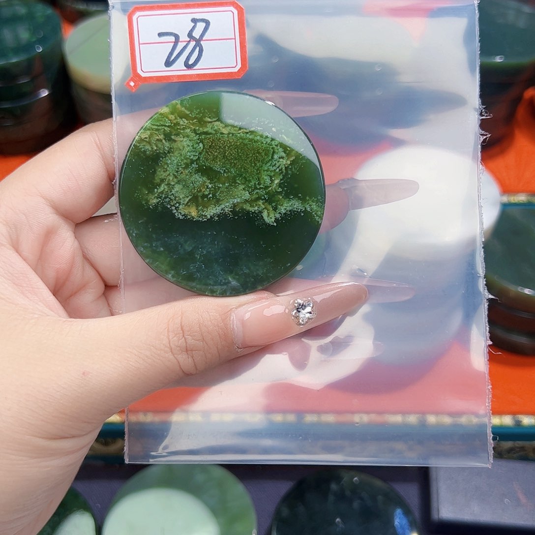 和田玉未镶嵌珠宝半成品