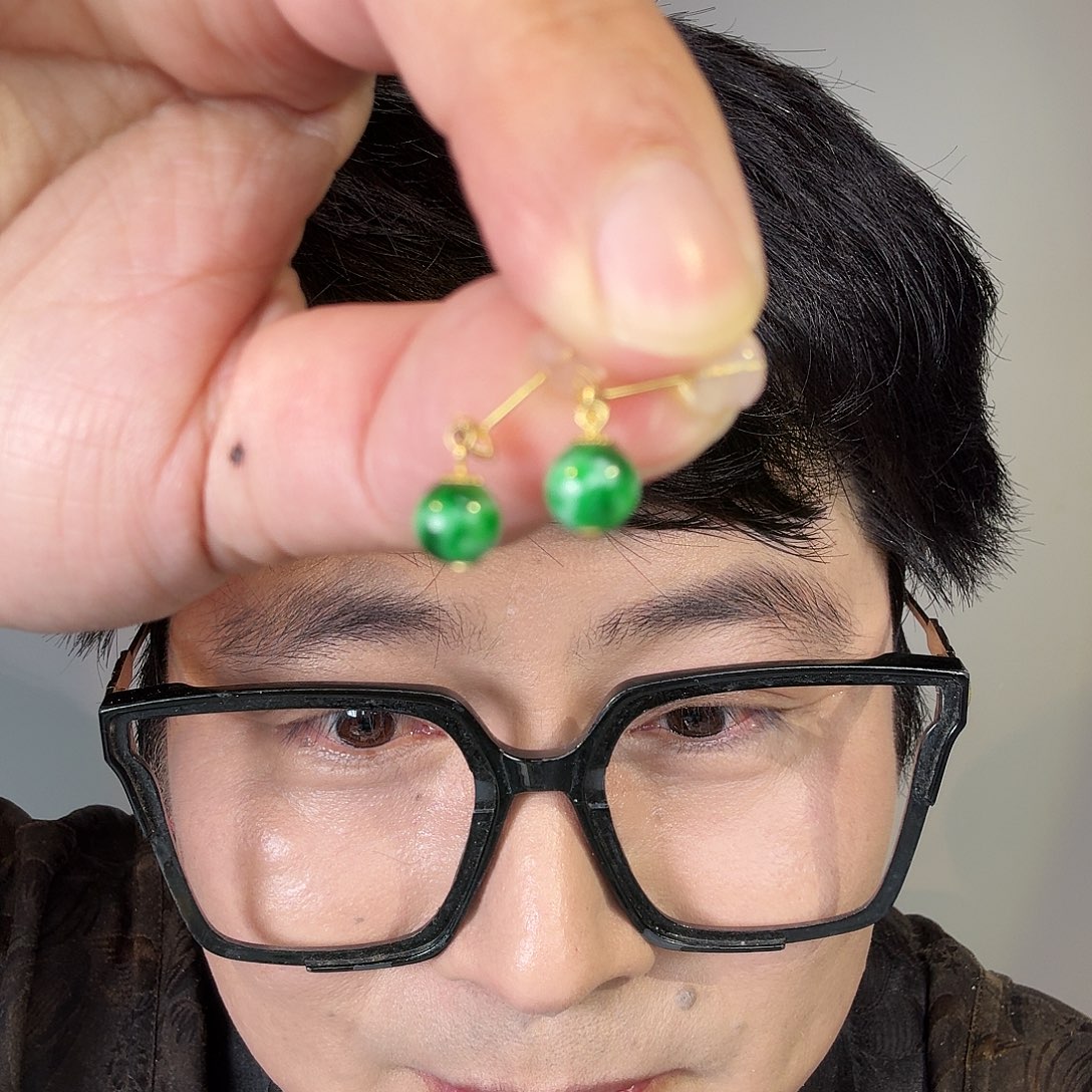 翡翠18K金镶嵌颈饰一对