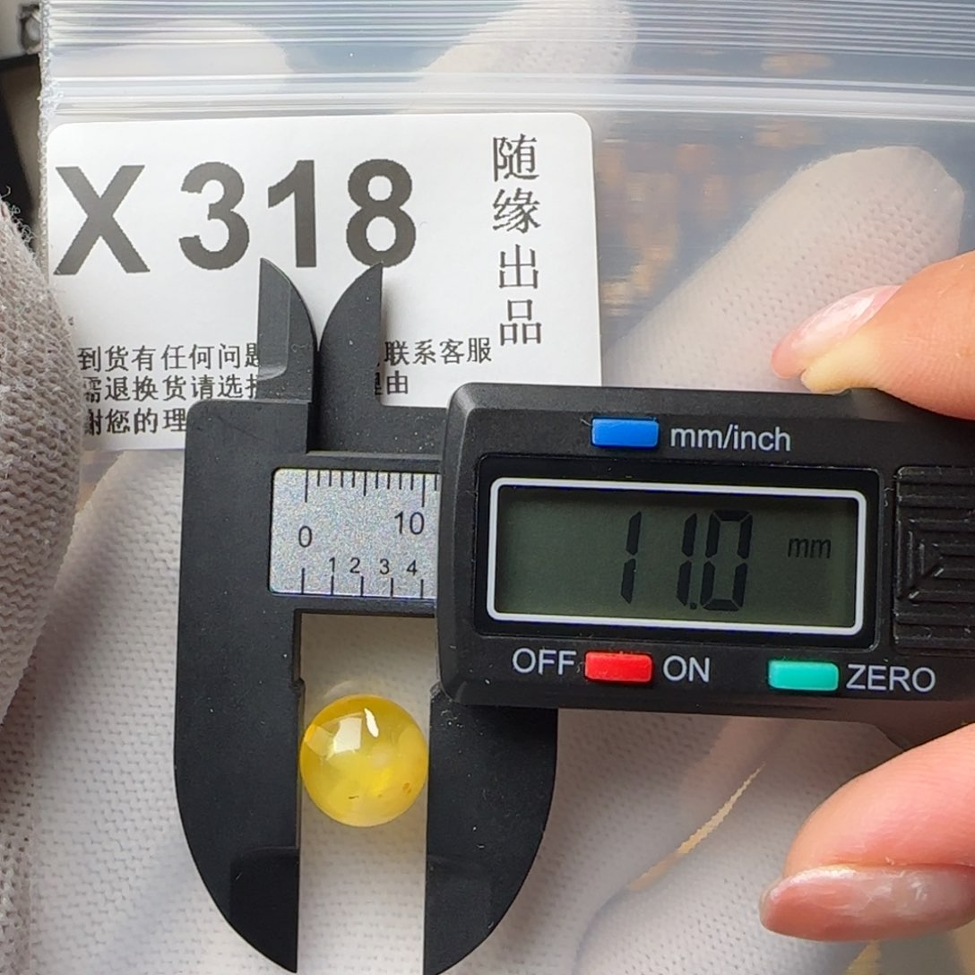 蜜蜡裸石未镶嵌沨***i微瑕