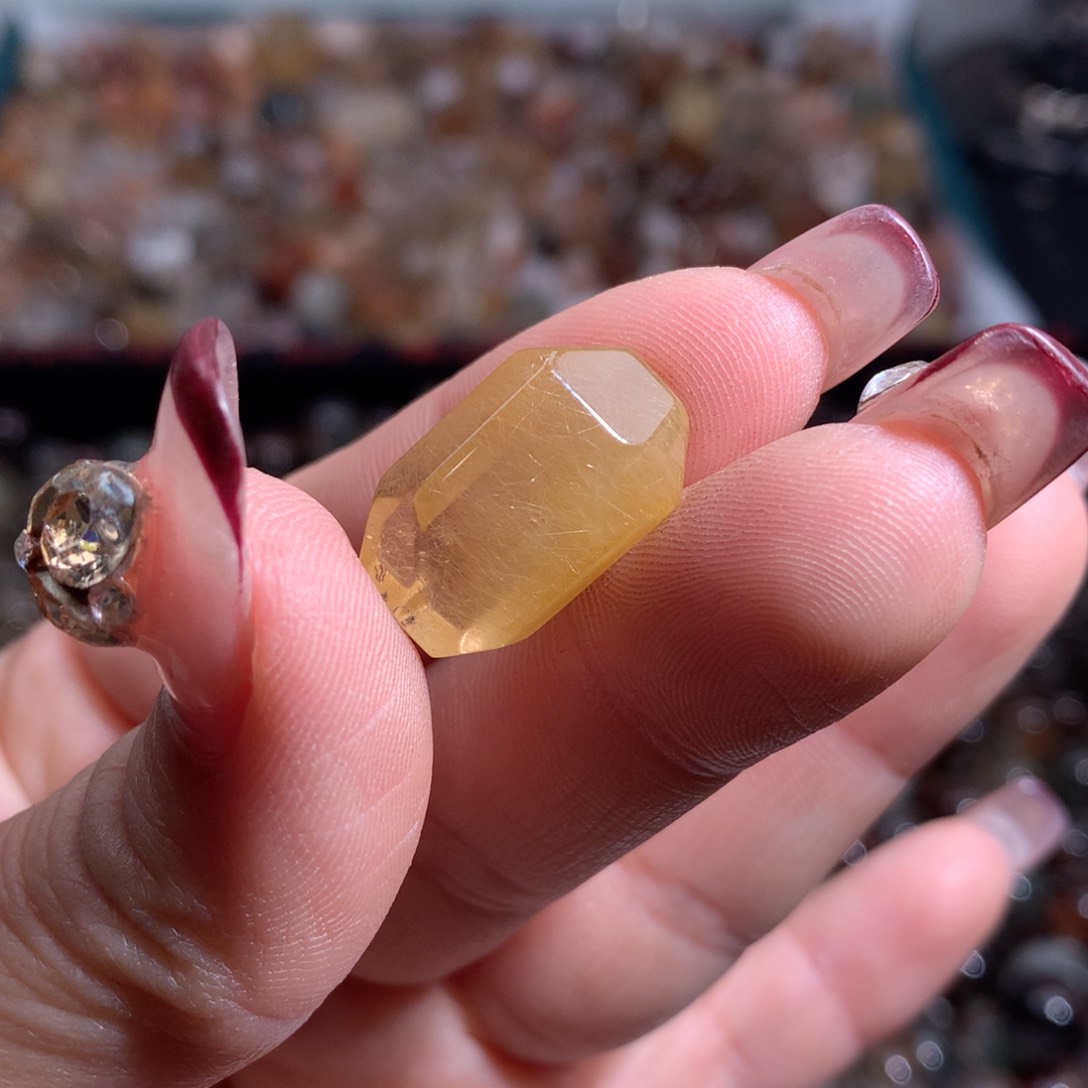 未镶嵌珠宝半成品水晶兔毛多样性