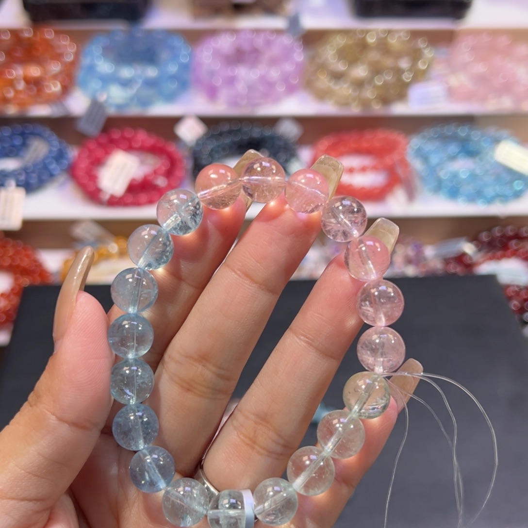 草***我未镶嵌水晶手串冰种摩根10mm