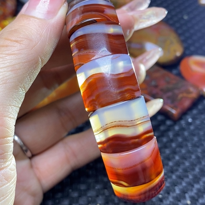 玛瑙/玉髓颈饰未镶嵌