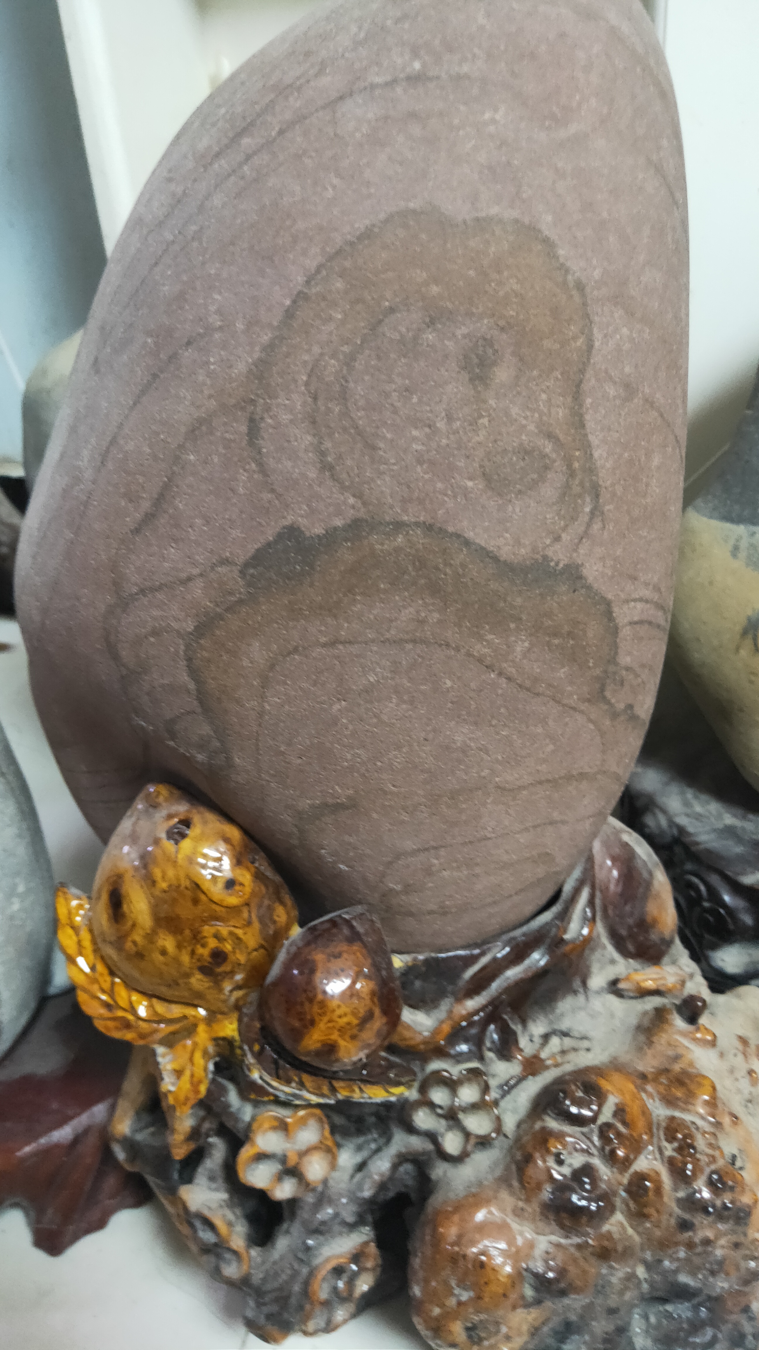 新疆塔河奇石人物