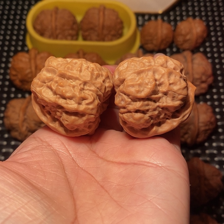 把件文玩核桃八腿肌肉蛙