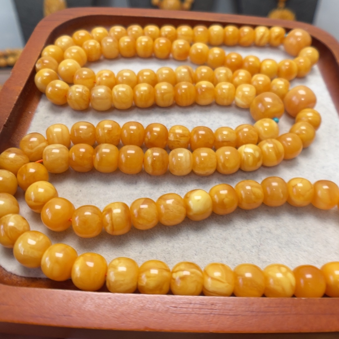 蜜蜡未镶嵌颈饰蜜蜡