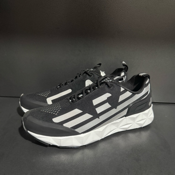 99新 EMPORIO ARMANI/安普里奥·阿玛尼 40.5码/鹰标 休闲鞋男款