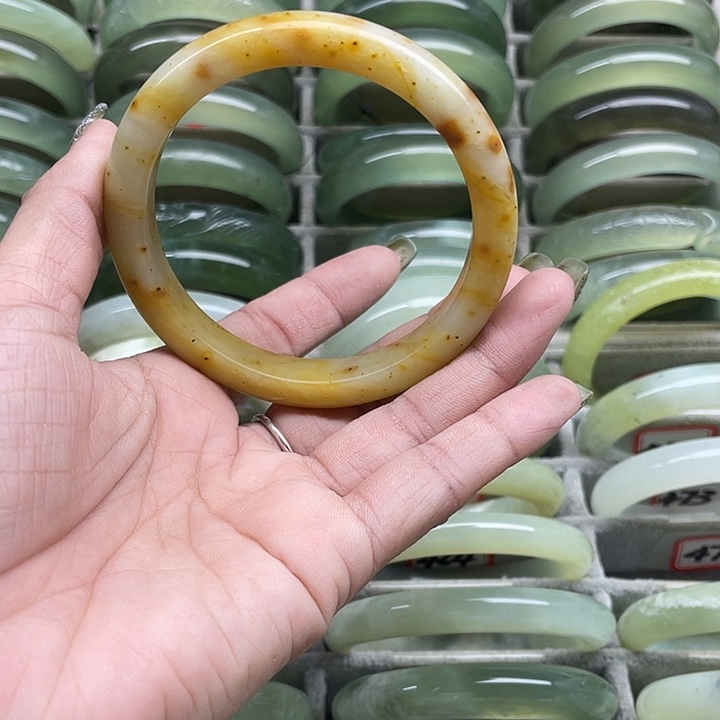 蛇纹石玉未镶嵌手镯474