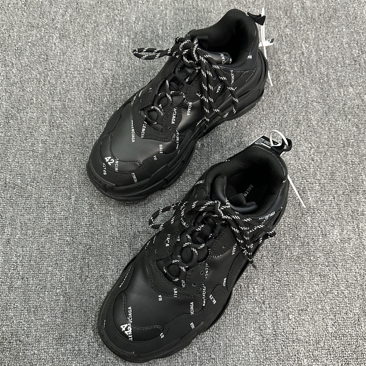 99新 Balenciaga/巴黎世家 triples 黑色弹幕 老爹鞋 42
