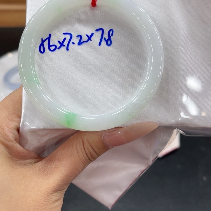 未镶嵌手镯翡翠翡翠