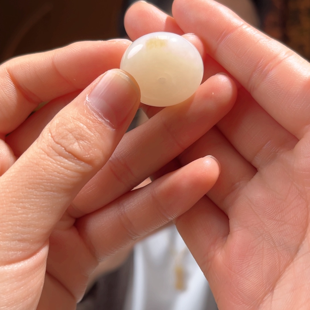 吊坠(不含链)未镶嵌和田玉1俄白一口糖平安扣490