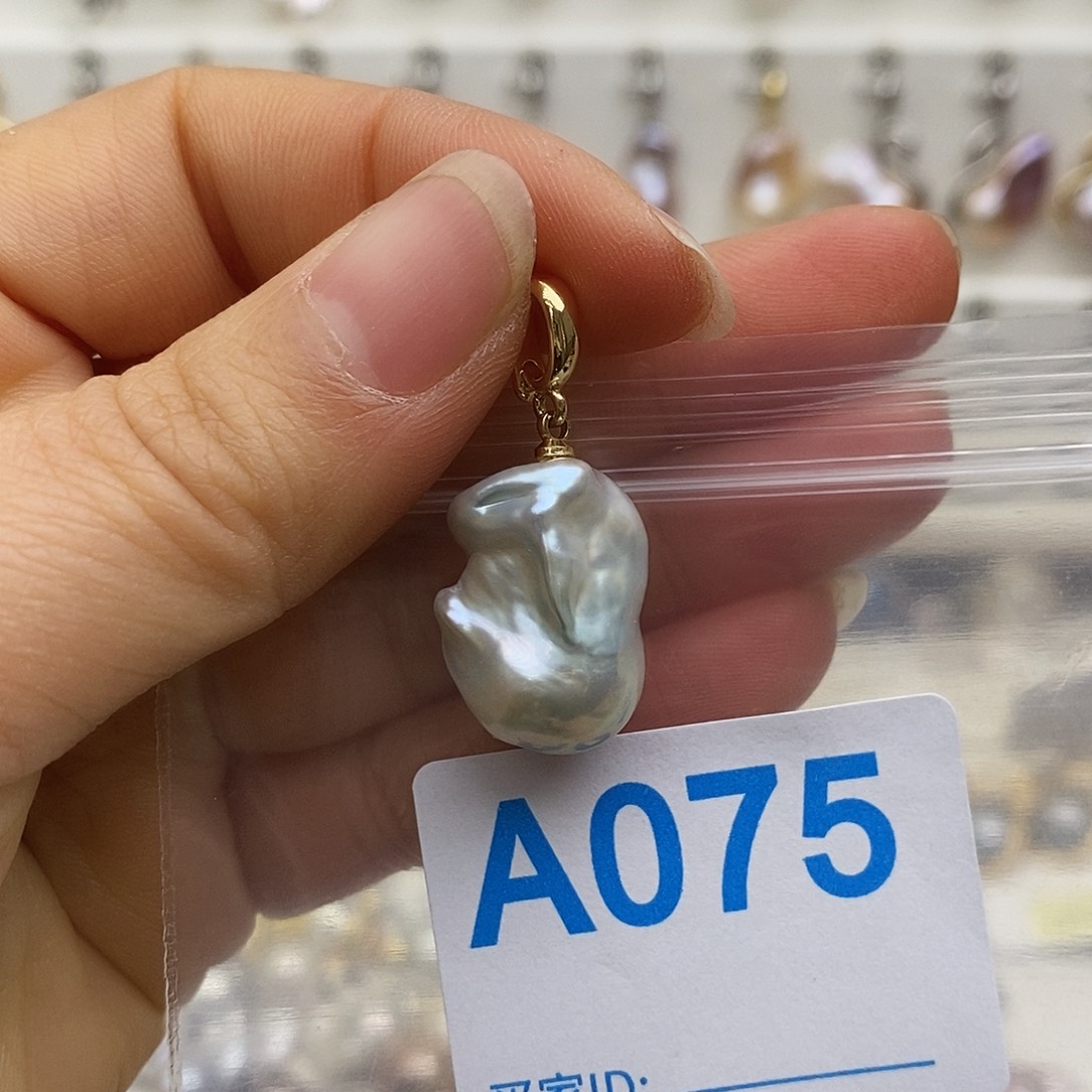 颈饰未镶嵌淡水珍珠