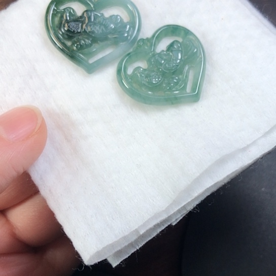 翡翠未镶嵌颈饰缅甸A货，每天下午1点半开播