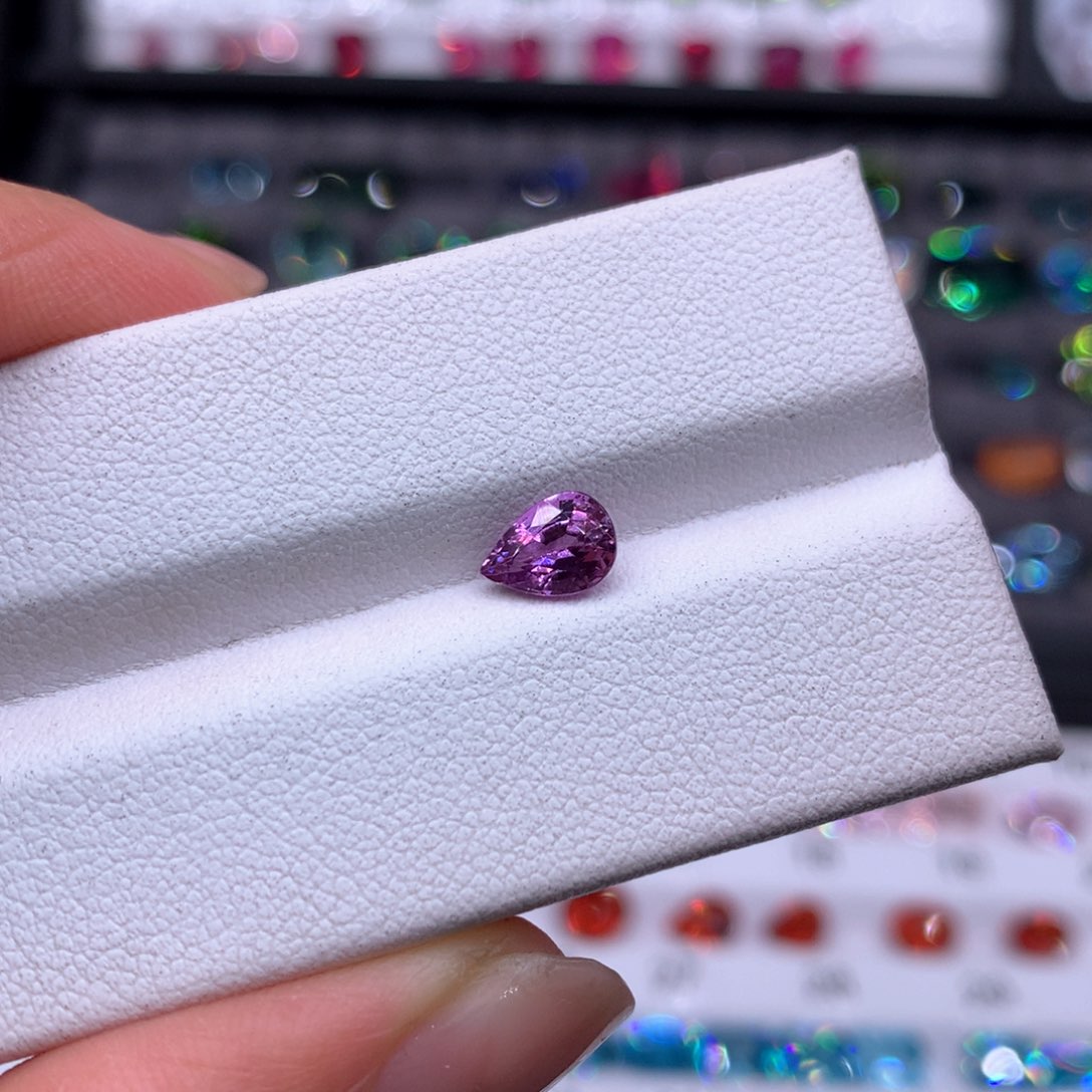 彩色蓝宝石珠宝奇石未镶嵌