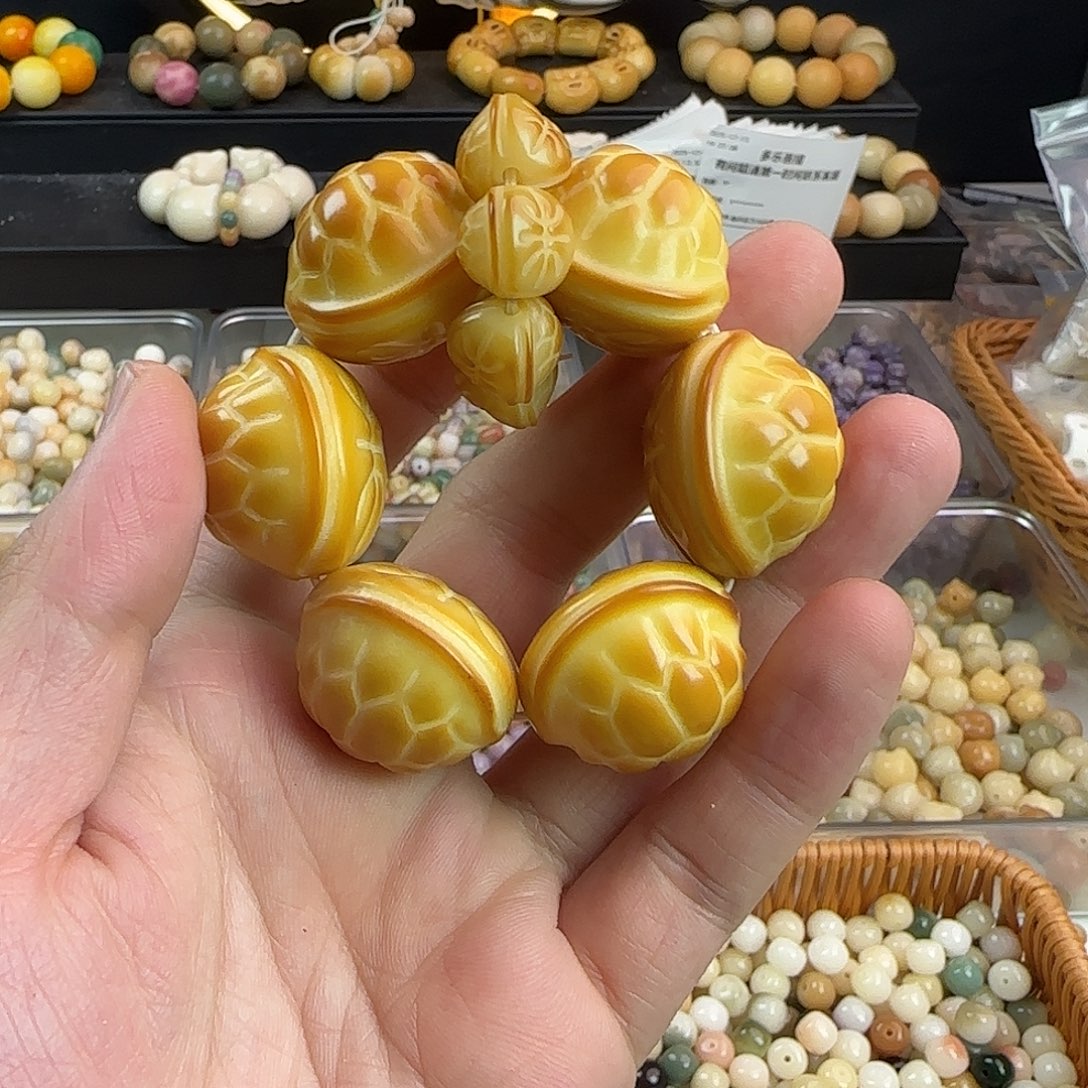 菩提根/象牙果吊坠微瑕疵炭烤富甲1个