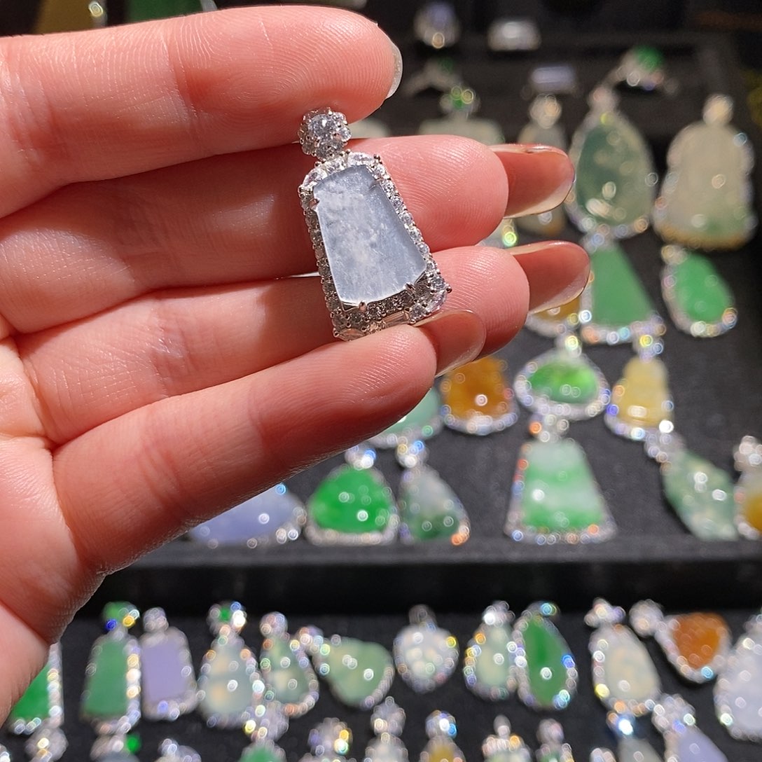 颈饰银S925镶嵌翡翠天然翡翠