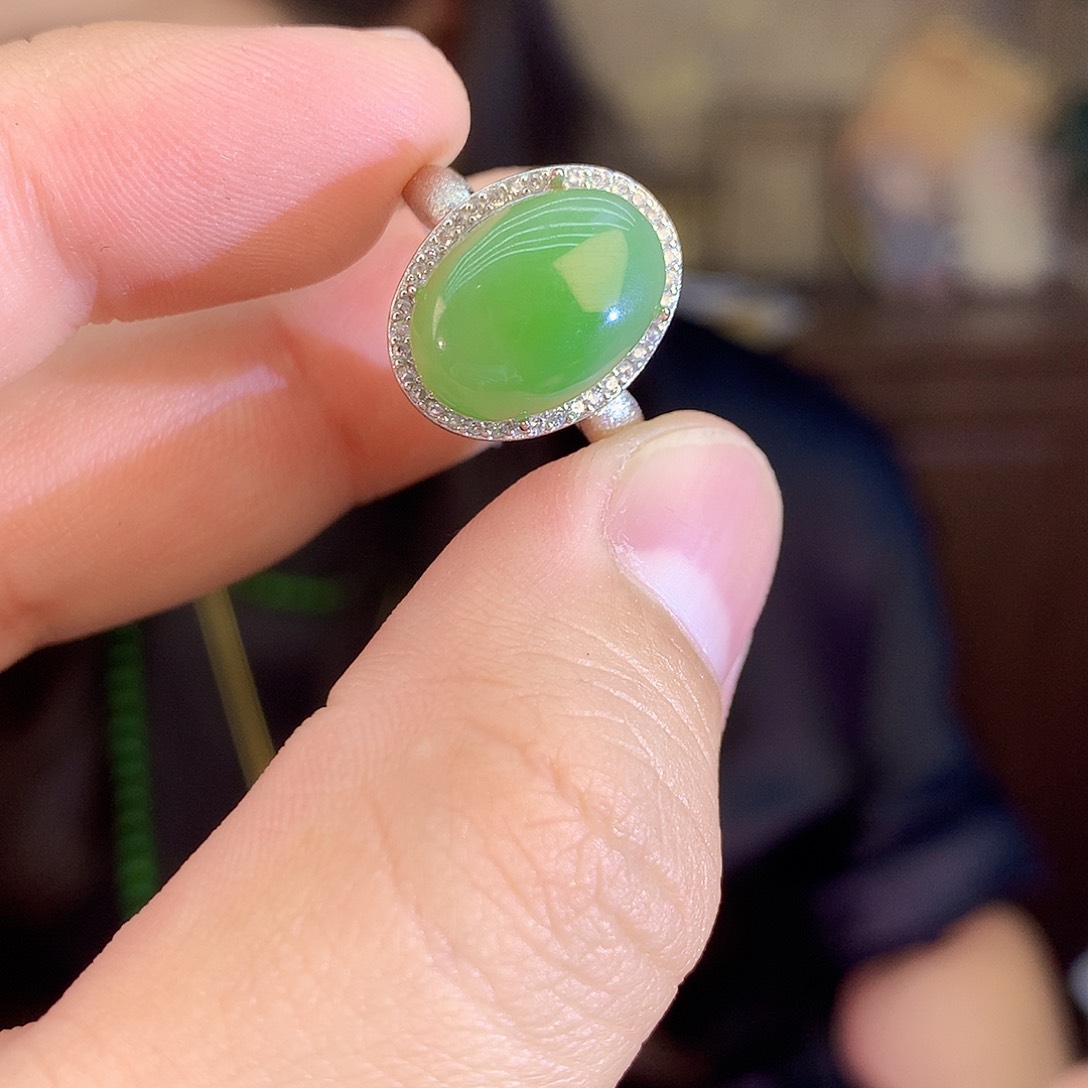 吊坠(不含链)银S925镶嵌和田玉（碧玉）戒指