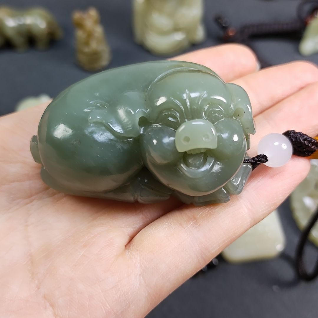 和田玉颈饰未镶嵌