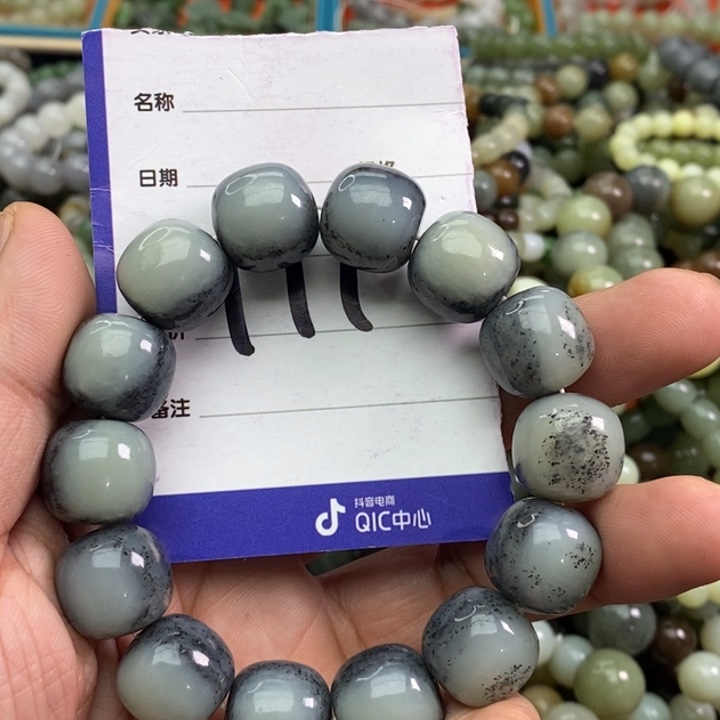 和田玉手链未镶嵌