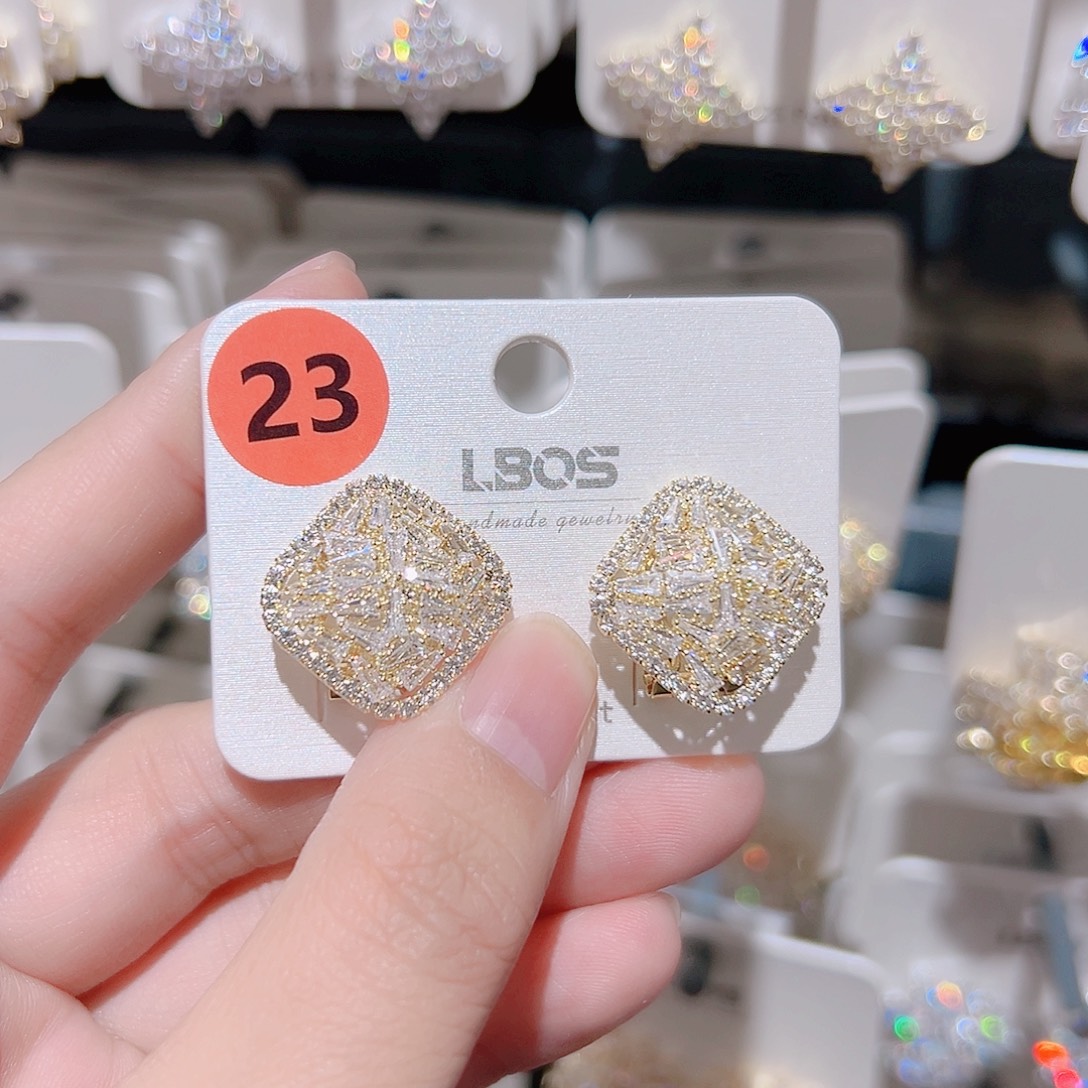 锆石纯铜合金耳环的