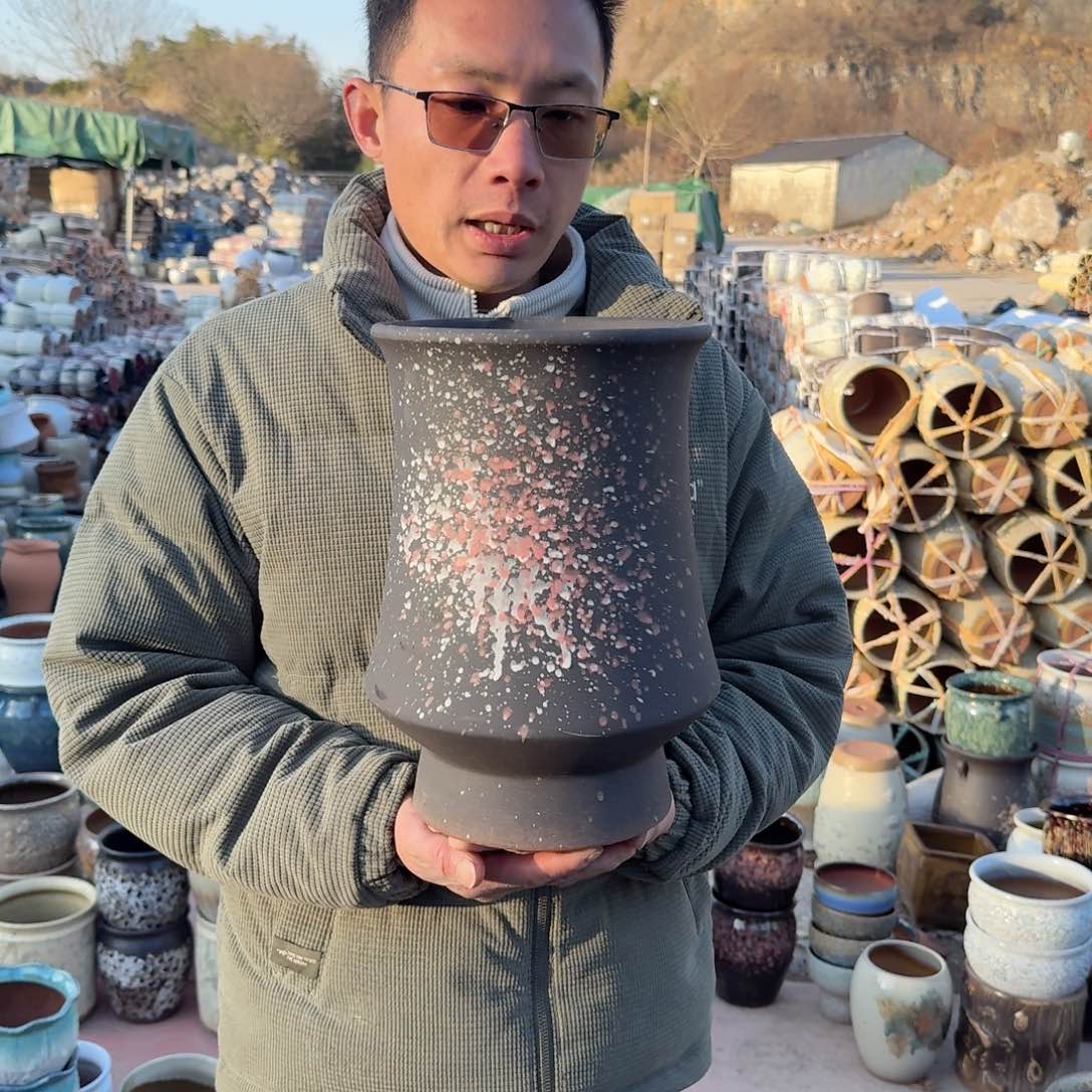 紫砂花盆口20高31（一个束腰黑色泼墨