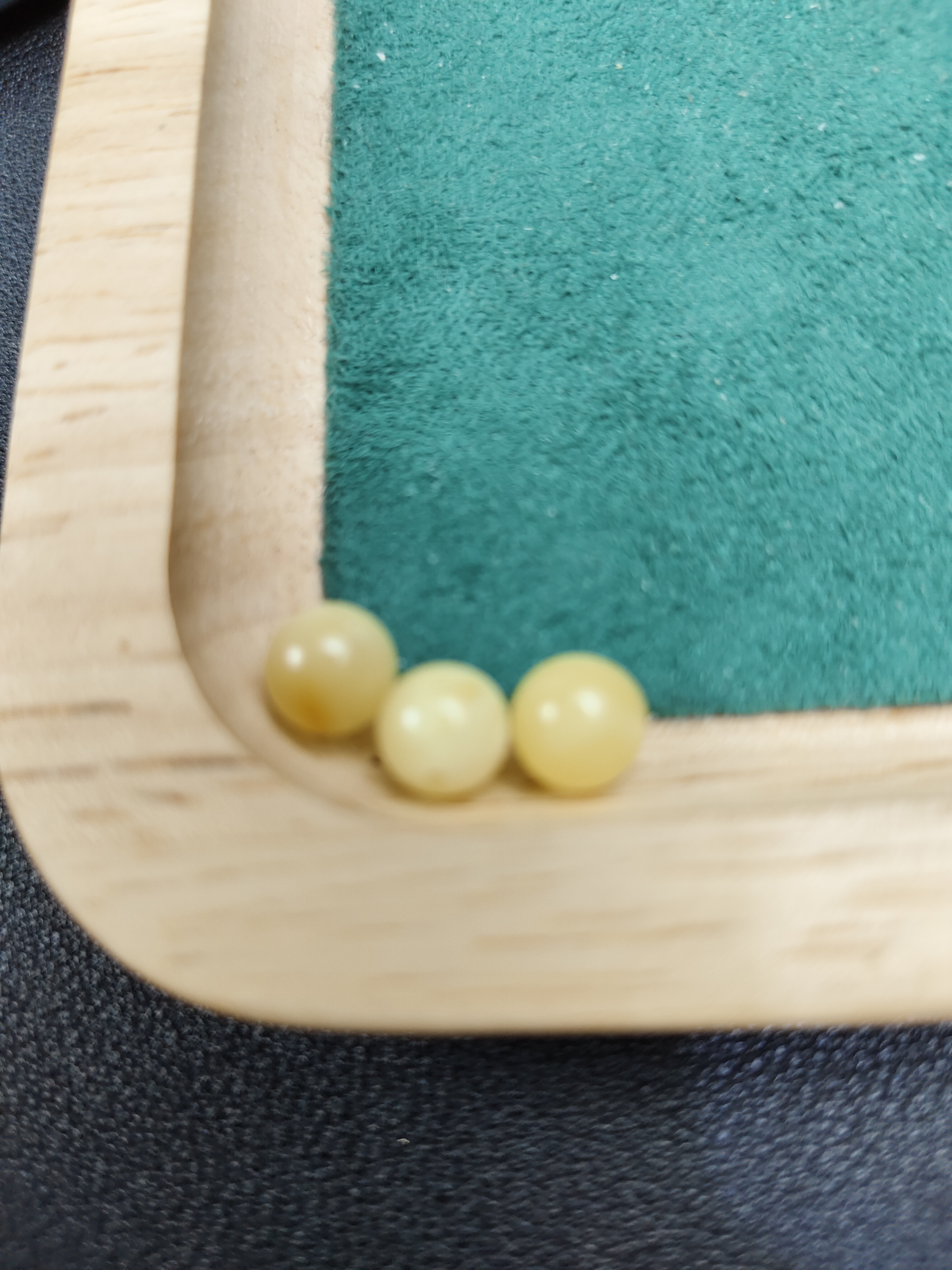 原矿蜜蜡未镶嵌珠杂