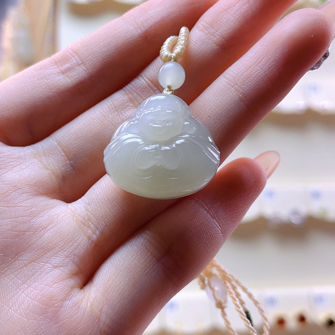 和田玉吊坠(赠链)未镶嵌小*