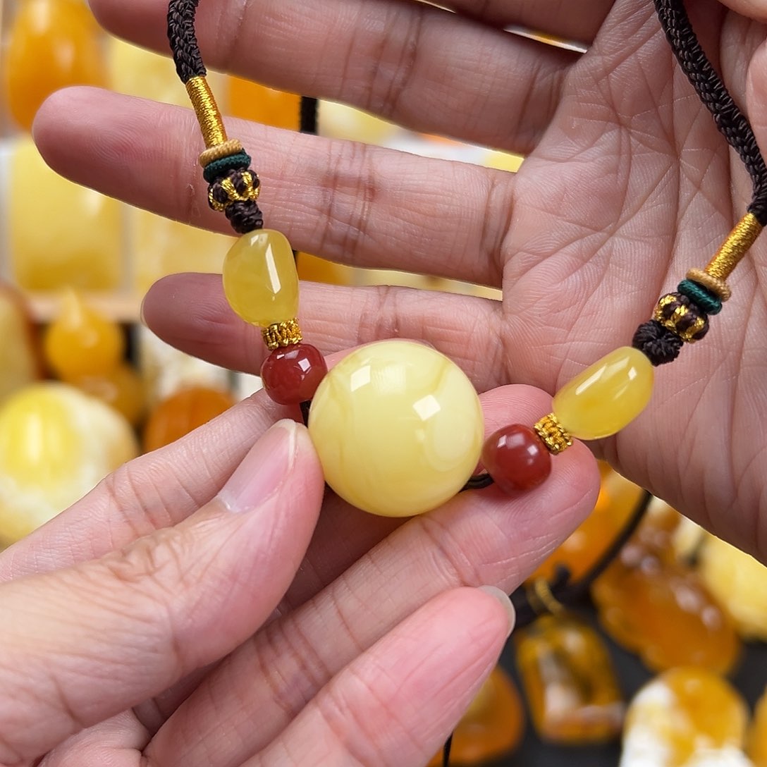 蜜蜡颈饰未镶嵌蜜蜡