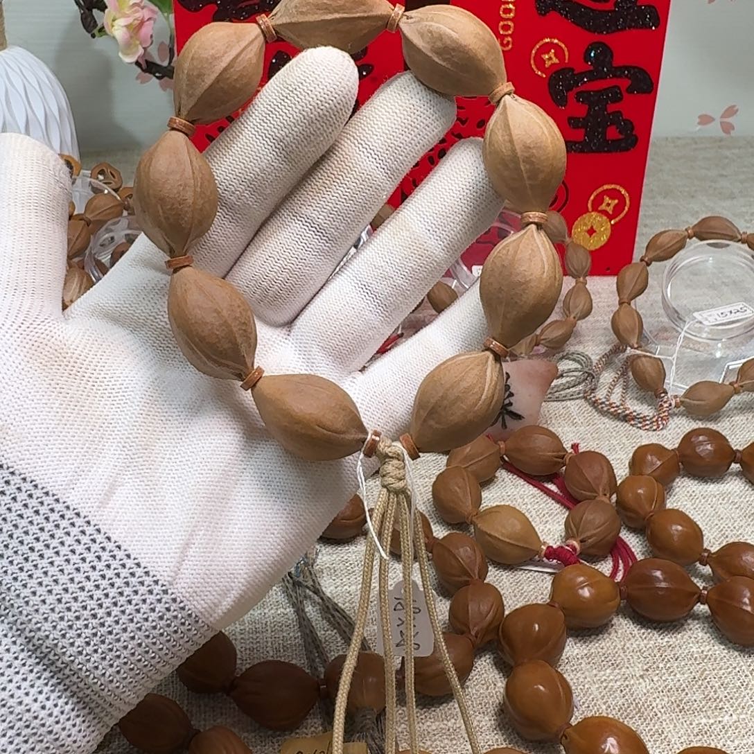 脸***马吊坠橄榄核梅林铁核1828