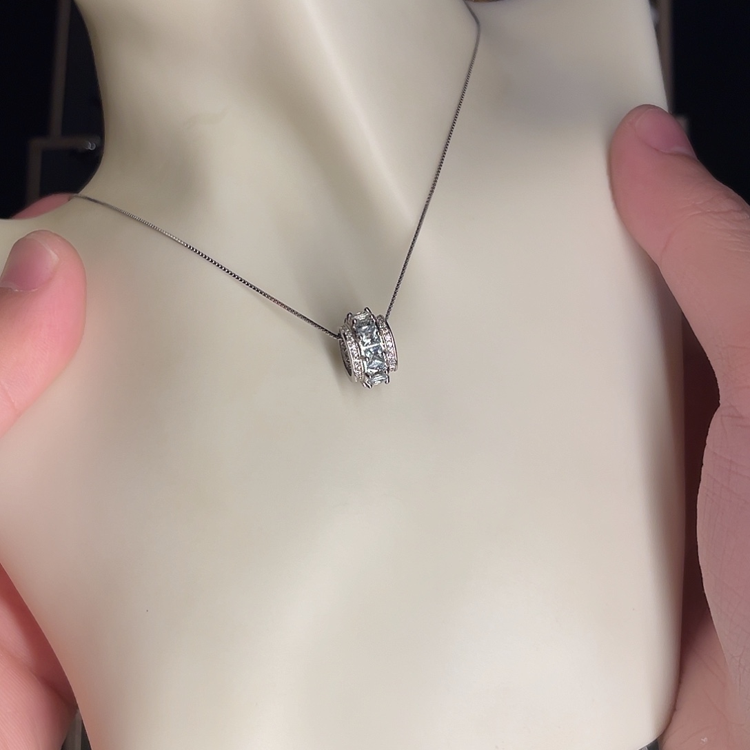 海蓝宝石吊坠(赠链)银S925镶嵌