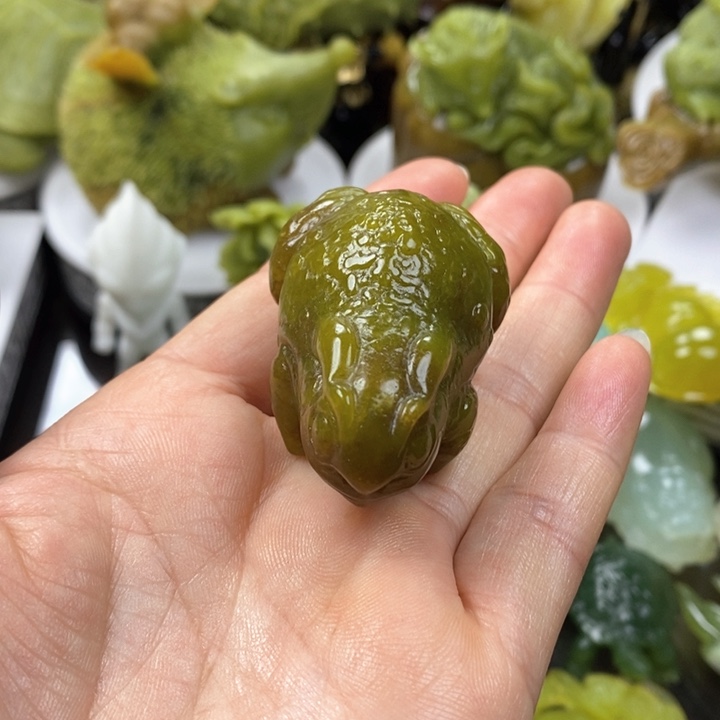 蛇纹石玉手把未镶嵌