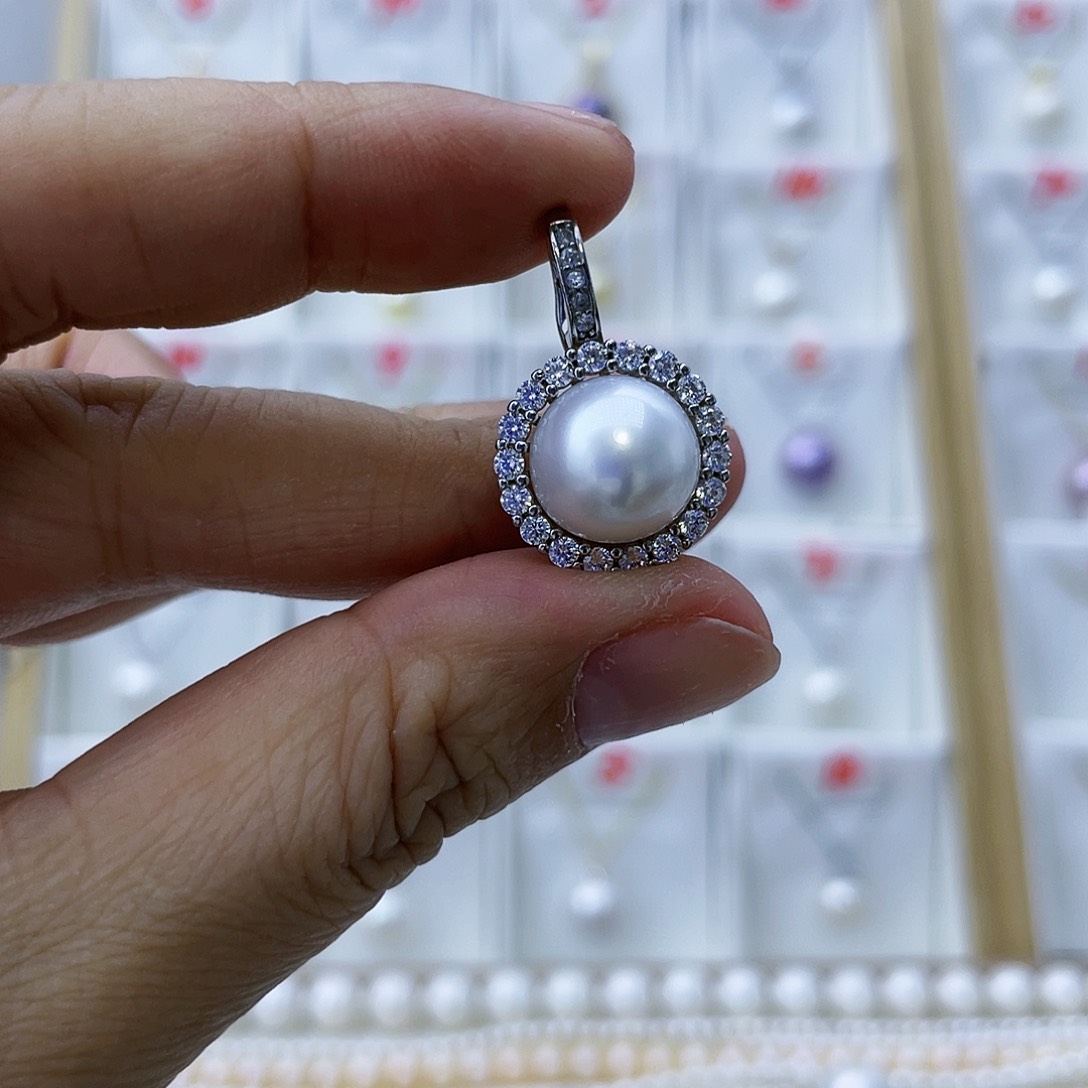 淡水珍珠吊坠(赠链)银S925镶嵌11+