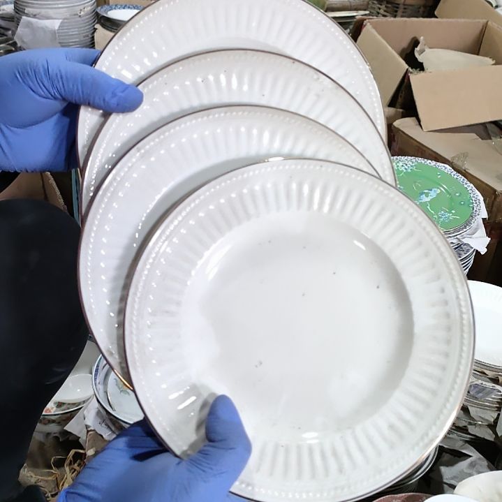 摆件陶瓷盘子碗啥都有