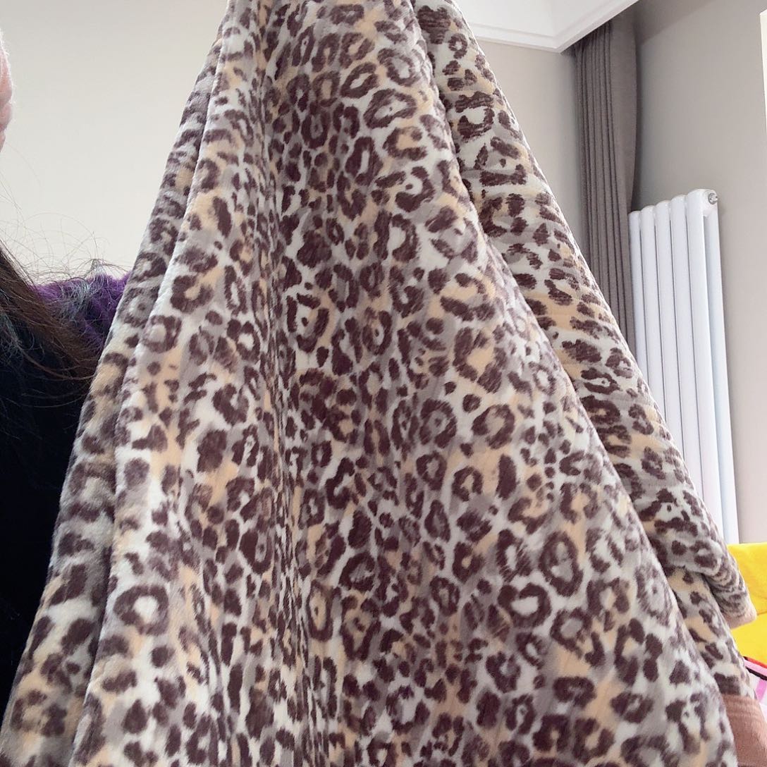 羊羔毛200×220床盖特价不退不换，