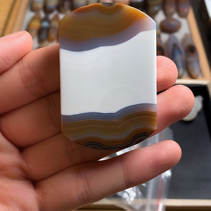 玛瑙/玉髓合金颈饰