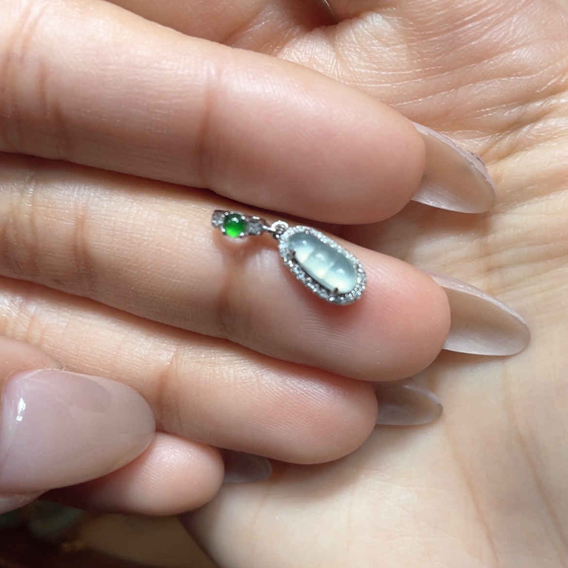 【闪购商品】翡翠吊坠(不含链)18K金镶嵌